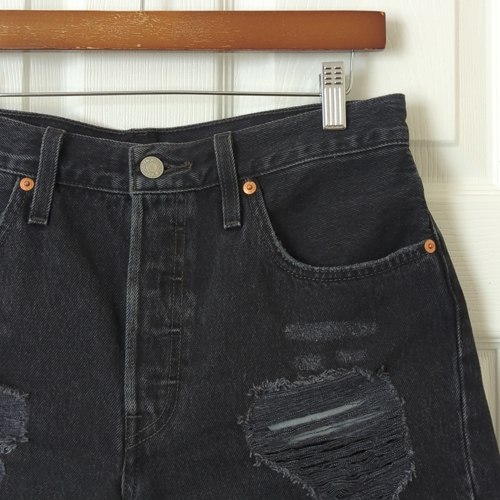 Levi's 501 Classic Distressed High Rise Cut Off Button Fly Jean Shorts Black 29 - Picture 2 of 13